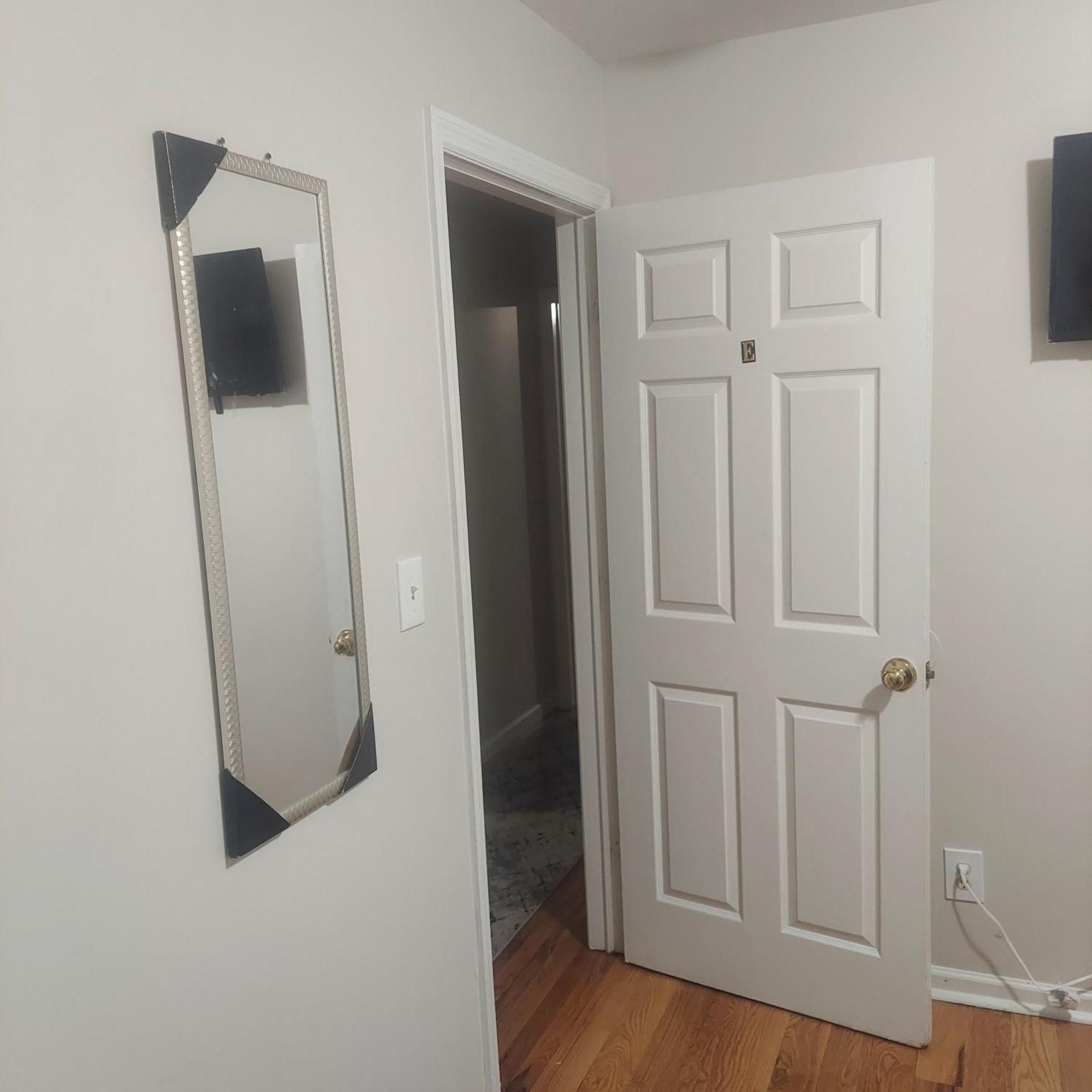 Cosy Bedroom 12Mins To Airport Prudential Njit Umdj Penn Station Newark Exterior foto